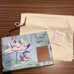 新品 ロエベ ポーチ クラッチバッグ