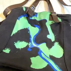 Item thumbnail for item 9da87caf-0e38-4c3d-a2ab-a9fecd7d6485