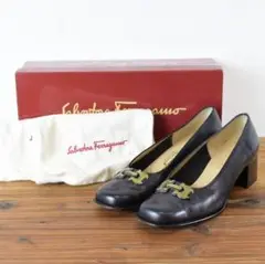 近年モデル Salvatore Ferragamo フェラガモ ガンチーニ