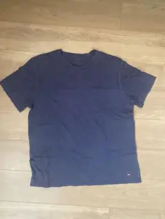 Tommy Hilfiger ネイビー Tシャツ