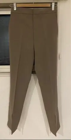 CHINO スリットパンツ