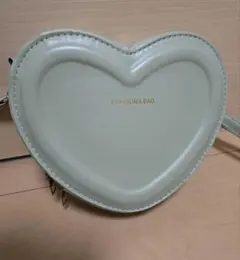 ハート型ショルダーバッグ　くすみグリーン