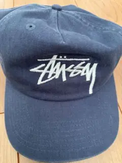 Stussy ネイビーキャップ