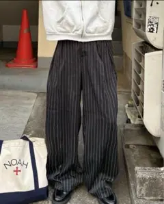 ブラックストライプ ワイドパンツ Mサイズ