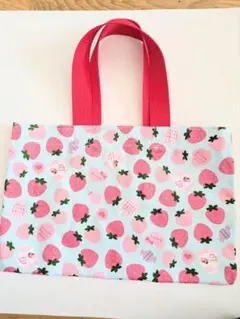 いちご柄 手提げかばん赤いハンドル　約28×19cm