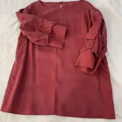 上品系なブラウス