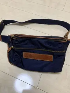 Felisi ボディバッグ 799