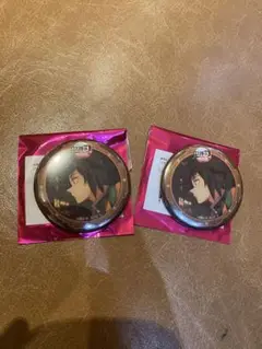 鬼滅の刃　冨岡義勇 缶バッジ ufotable Cafe 2個セット