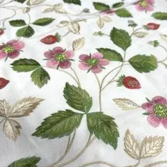 WEDGWOOD ウエッジウッド 刺繍生地 ハギレ
