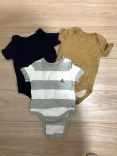 GAP 半袖ボディースーツ　ブラナンベア　３枚セット