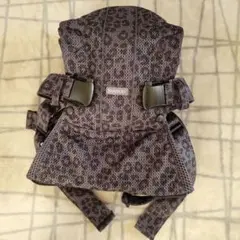 ベビービョルン BABYBJORN ONE KAI Airアンスラサイトレパード