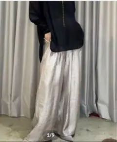 QTUME（クチューム） サテンパンツ