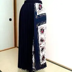 KHARIS ANGEL　黒と白のプリーツ　ロング　スカートスカーフ柄