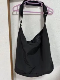 GU ショルダーバッグ