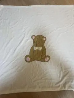 クマのイラスト付きブランケット