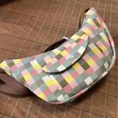 ハンドメイド 三日月型ショルダーバッグ 世界に一つしかないバッグ