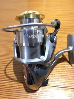 ダイワFREAMS 2500