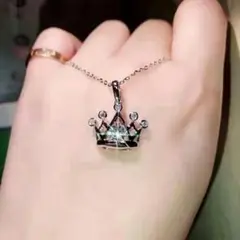 遊ばせておく,使わずにおく.Pt950プラチナのネックレス. 1.00ct042