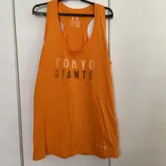 タンクトップ
