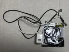 充電器1個+ケーブル3本