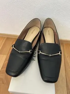 PICHE ピシェアバハウス　ブラックローファー　黒 ゴールド金具　37