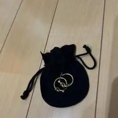 ゴールド フープピアス ポーチ付き