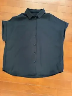 黒のボタンアップシャツ XL☆GU