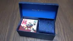 洋服の青山×Disneyコラボ　ネクタイ　トミカ
