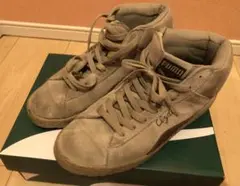 Puma ベージュ ハイカットスニーカー