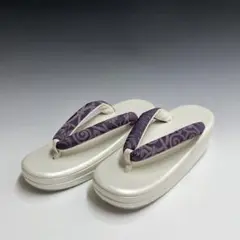 Item thumbnail for item 6ba3a7c9-2202-40ab-bf70-db27784f7582