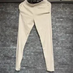 UNIQLO リブ素材 ベージュパンツ Mサイズ