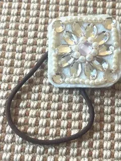 ✨新品✨　ビジュ付き ヘアゴム スクエア キラキラ