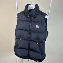 10394【美品・QR確認済み・現行モデル】モンクレール☆ガリヌールダウンベスト モンクレールダウンベストガリヌール