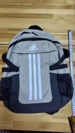 adidas 3本ラインリュック
