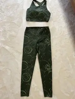 UNIQLO FUTURA LABORATORIES トレーニングウェア S