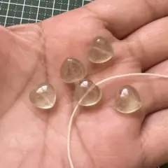 ハンドメイド素材　パーツ リビアングラス　高品質