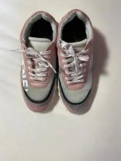 シャネルCHANELピンクスニーカー