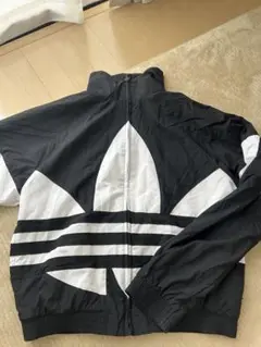 adidas ナイロンジャケット S