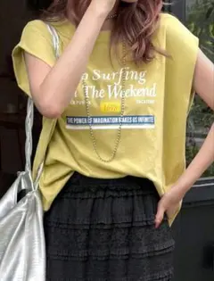 SHEIN　ロゴカットソー