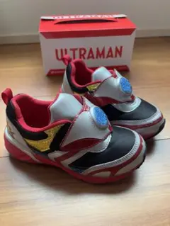 ウルトラマン　光る靴　18.0cm
