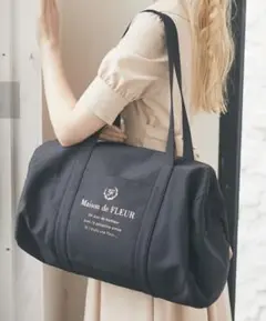 Maison de FLEUR メゾンドフルール サテンラウンド ボストンバッグ