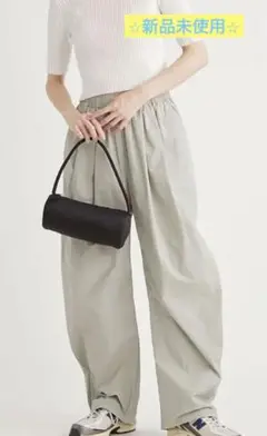 emmi atelier パンツ