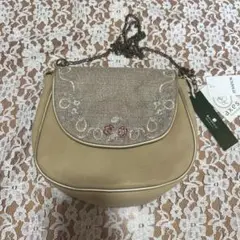 axesfemme 刺繍入り ショルダーバッグ ミュルーズ 染織美術館