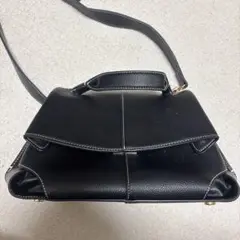 ブラックレザーショルダーバッグ　polene mokki風