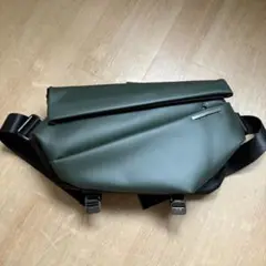 ニード ボディバッグ R1 NIID URBANATURE スリング