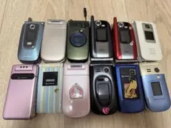 ②Vodafone 折りたたみ式携帯電話 12台セット