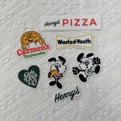 girls don't cry henry's piza ステッカー 新品未使用
