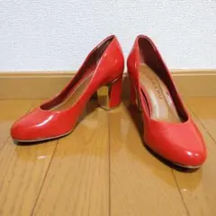 q13 CARRANO カラーノ エナメルパンプス 赤 朱色