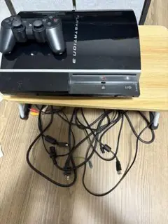 ps3本体とコントローラーとケーブル。ゲームできました。