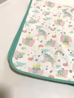 ダンボ　おむつ替えシート